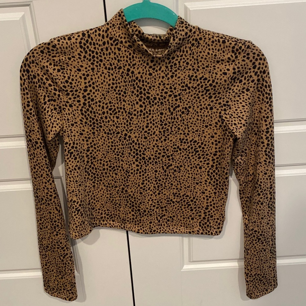 AE soft mockneck leopard print cropped sweater